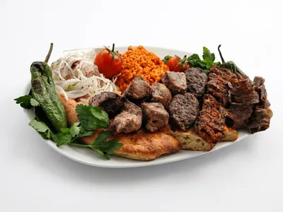Kırmızı Et Karışık Kebap