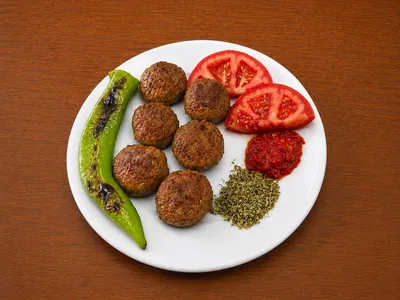 Acılı Köfte